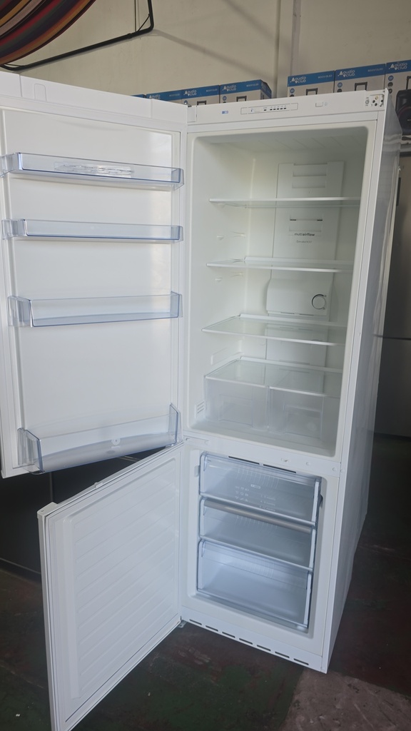 FRIGORIFICO COMBI 185X60 BALAY BLANCO MODELO 3KF1061T