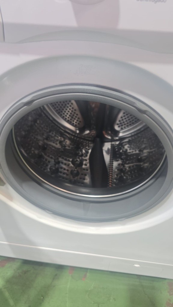LAVADORA 8 KG BOSCH MOD. F1086TDW CLASE A+++ INVERTER DIRECTDRIVE