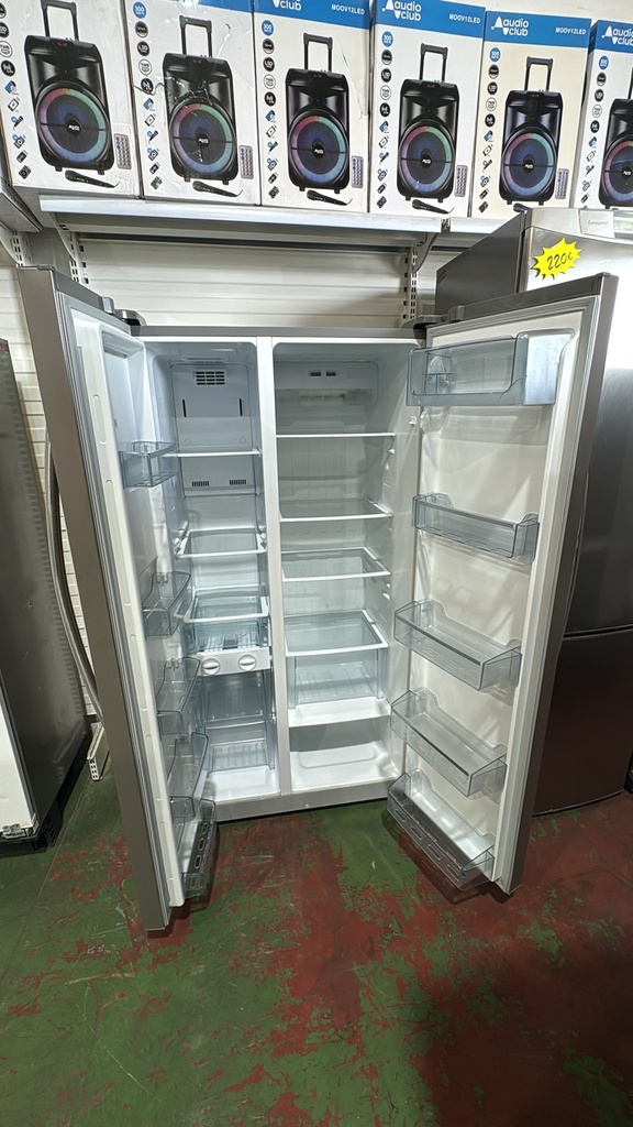 SBS176DIS FRIGORÍFICO AMERICANO 177X89 CM SAIVOD NO FROST CON DISPLAY FRONTAL INOXIDABLE